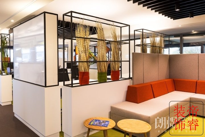 成都工装公司,办公室装修潮流型风格