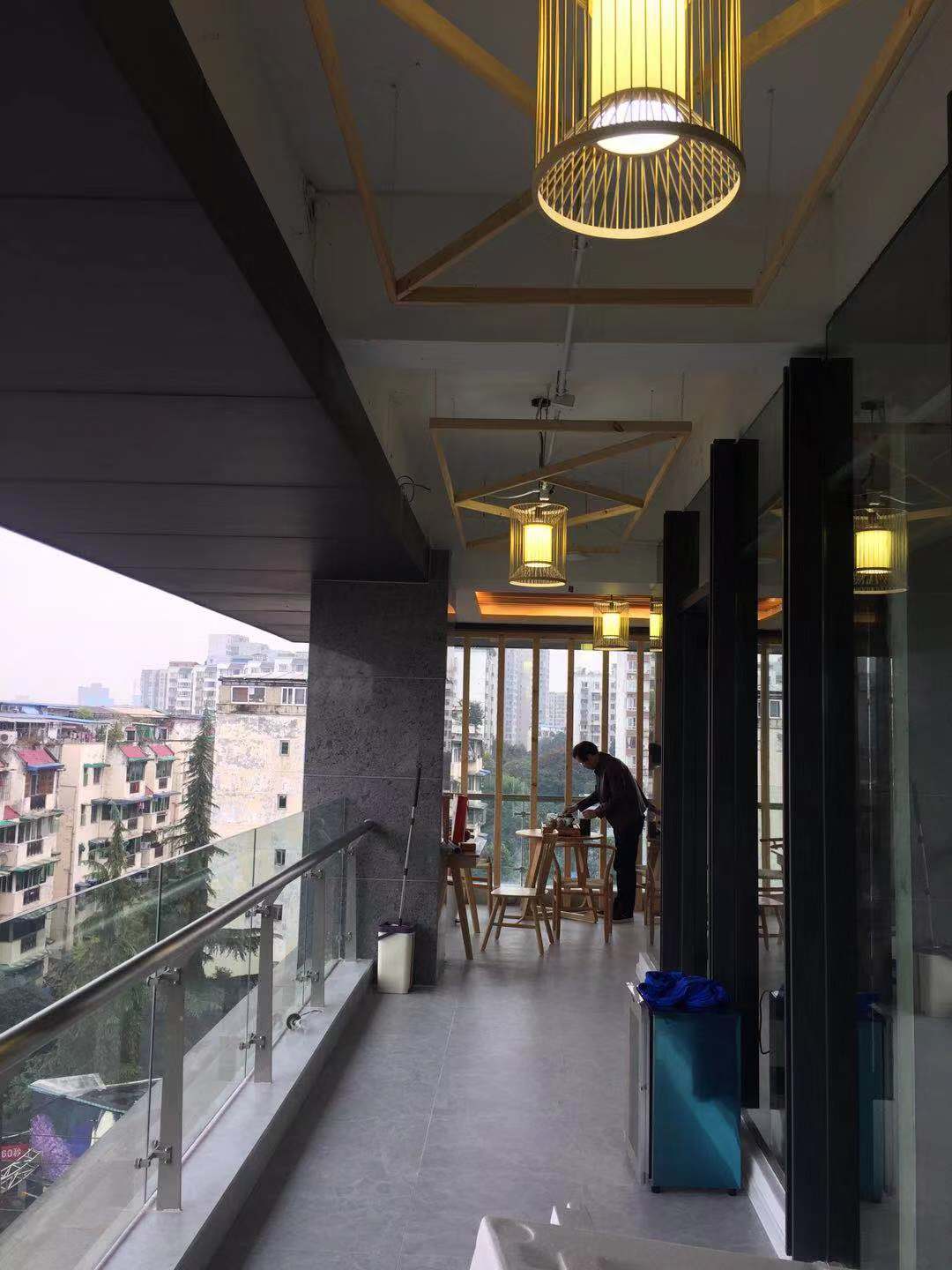 外景过道装修实景效果图